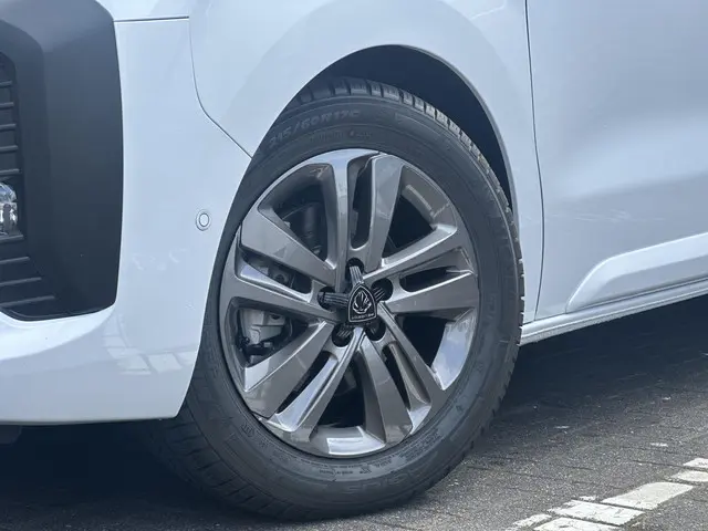 Peugeot Expert 2.0 BlueHDi 180pk S&S L3 DC 2024 Diesel 33