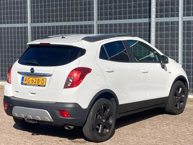 Opel Mokka 1.6 Edition 2013 Benzine 2