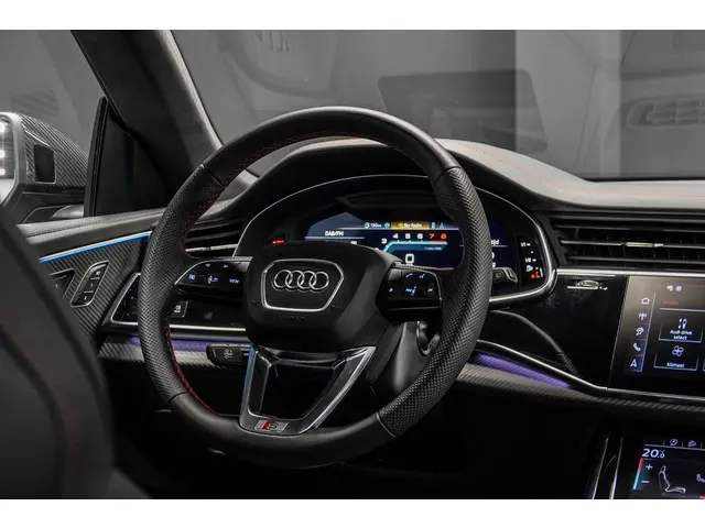 Audi SQ8 4.0 TFSI Quattro 2024 Benzine 44