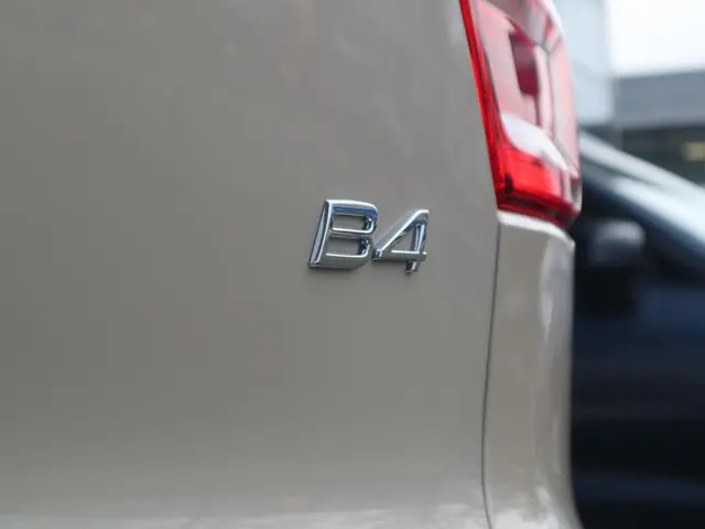 Volvo XC40 2.0 B4 Plus Dark 2025 Benzine 8