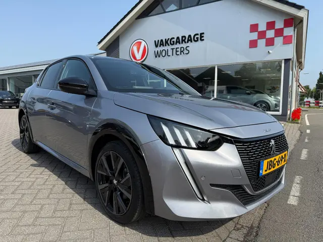 Peugeot 208 1.2 PureTech GT/ RIJKLAARPRIJS! 2023 Benzine 3