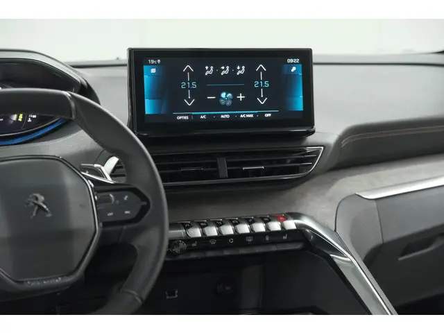 Peugeot 3008 1.2 Hybrid 136 GT 2024 Hybride Benzine 59