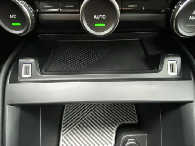 Citroën C4 1.2 Puretech Feel Pack 2022 Benzine 21