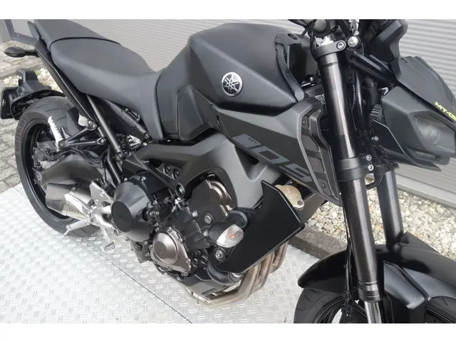 Yamaha MT 09 ABS 2019 Benzine 8