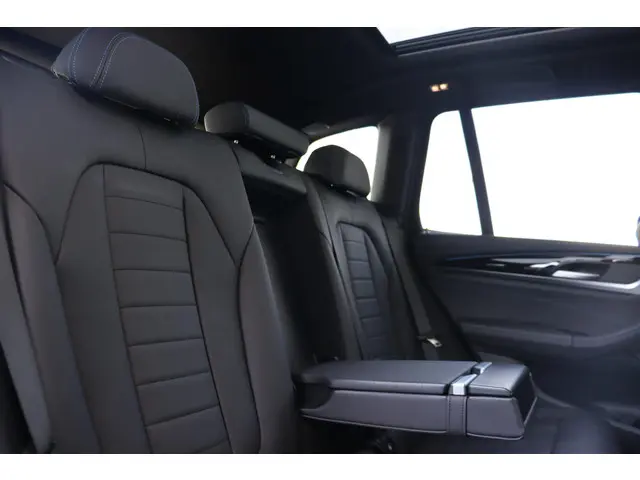 BMW iX3 High Executive 80 kWh 2023 Elektrisch 12
