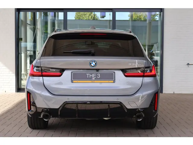 BMW 3 Serie Touring 330e 2025 Hybride Benzine 4