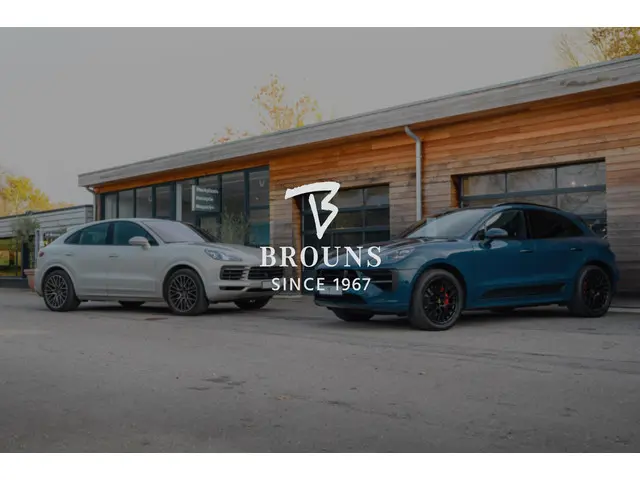 Porsche Cayenne S E-Hybrid 2024 Hybride Benzine 36