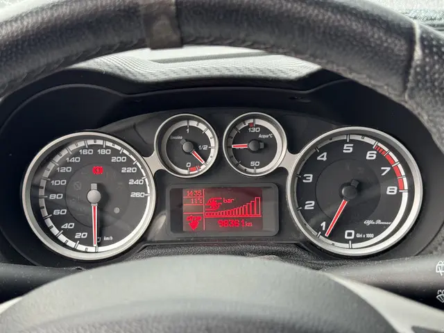 Alfa Romeo MiTo 0.9 TwinAir Exclusive 2016 Benzine 27