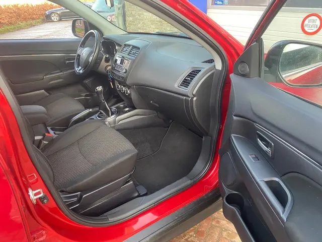 Mitsubishi ASX 1.6 Cleartec Bright+ 2017 Benzine 15