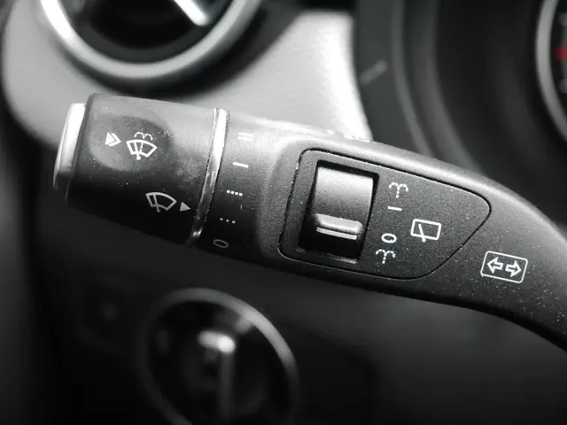 Mercedes-Benz B-Klasse 180 Ambition 2015 Benzine 19