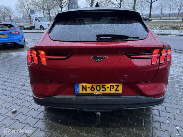 Ford Mustang Mach-E RWD 75 kWh 2021 Elektrisch 12