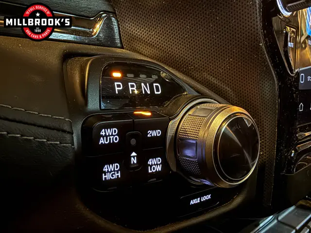 Dodge Ram 1500 5.7 V8 4x4 Crew Cab Limited 2023 LPG/Gas 16