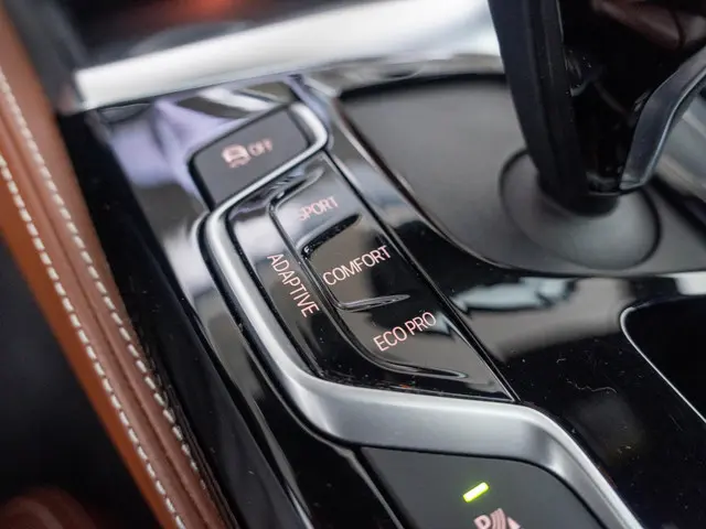 BMW 5 Serie Sedan 540i xDrive 2019 Benzine 30