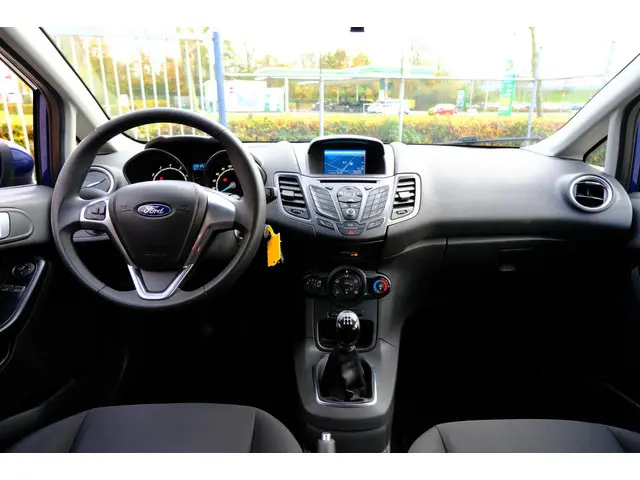 Ford Fiesta 1.0 Style 5-dsrs Navi|Airco|LMV 2015 Benzine 11