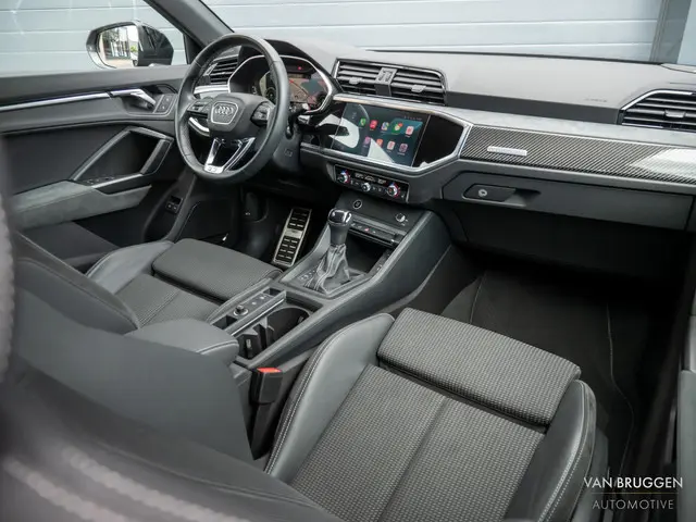 Audi Q3 Sportback 45 TFSI e S-Line 2022 Hybride Benzine 6