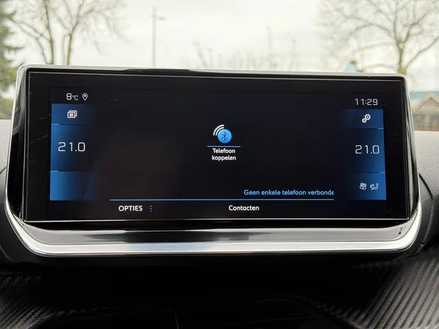 Peugeot 2008 1.5 BlueHDi Allure 2020 Diesel 25