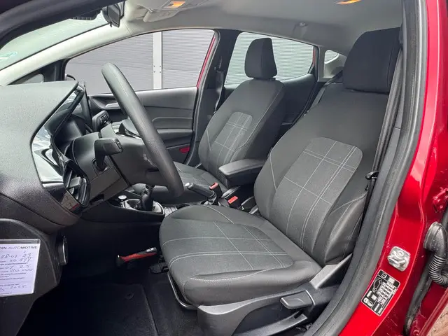 Ford Fiesta 1.1 Facelift / Navi / 72.000 km Nap!!!! 2019 Benzine 6