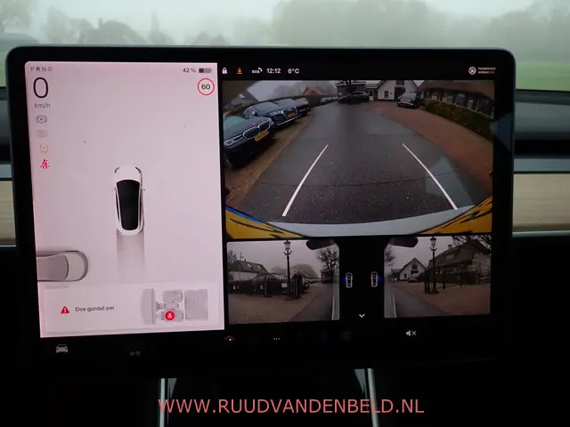 Tesla Model 3 SR+ 2020 Elektrisch 18