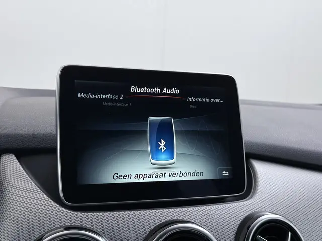 Mercedes-Benz B-Klasse 180 CDI Urban 2015 Diesel 26