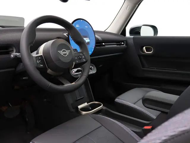 MINI 3-Deurs Cooper C 2024 Benzine 17