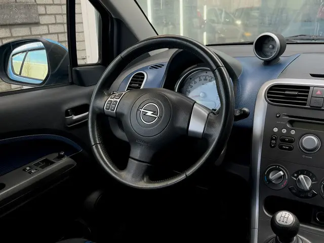Opel Agila 1.2 Edition Eerste eigenaar 2012 Benzine 7
