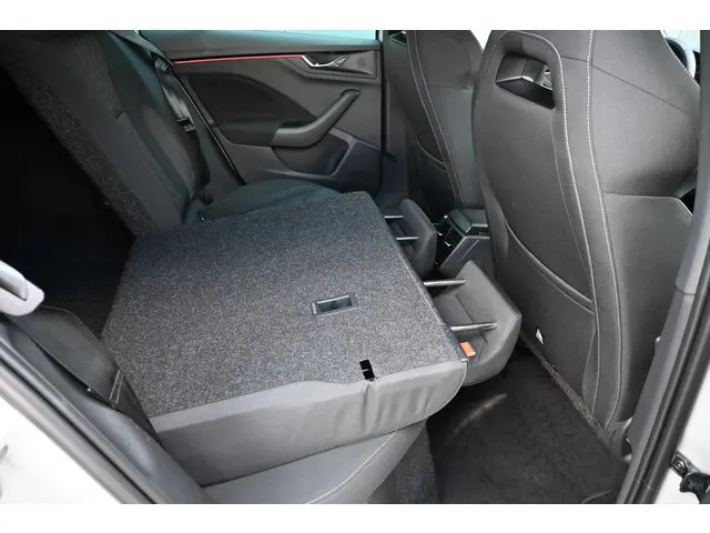 Škoda Scala 1.0 TSI Sport Business 2021 Benzine 26