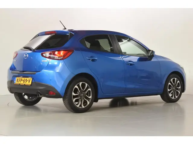 Mazda 2 1.5 115pk 6 bak GT-M 2015 Benzine 2