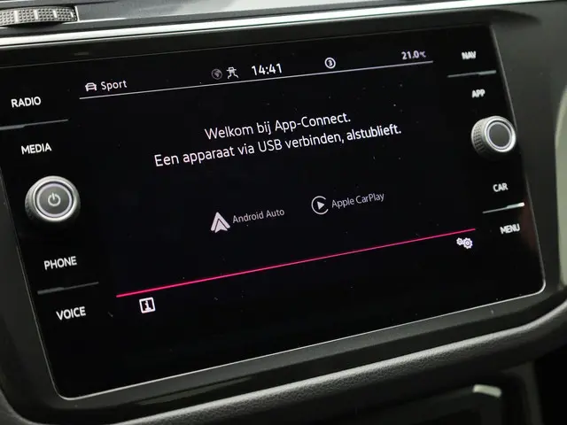Volkswagen Tiguan 1.5 Tsi 150pk DSG R-Line 2024 Benzine 27