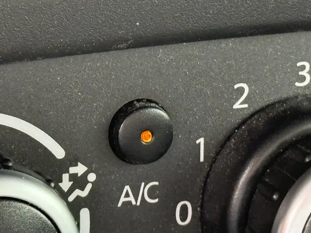 Renault Twingo 1.0 SCe Life Black Edition 2020 Benzine 24