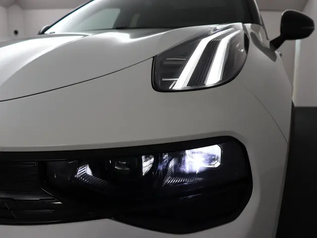 Lynk & Co 01 1.5 More 2025 Hybride Benzine 40