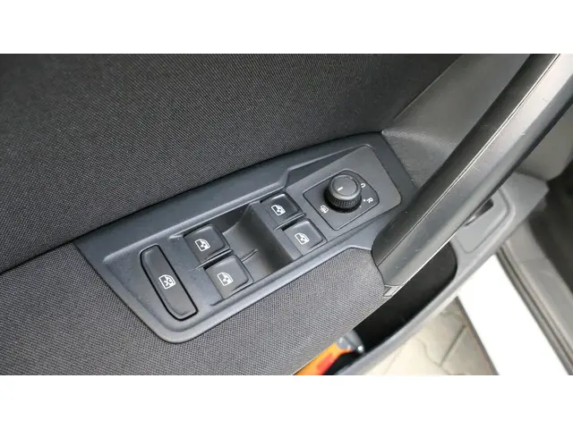 Volkswagen Tiguan 1.4 TSI Trendline 2016 Benzine 37