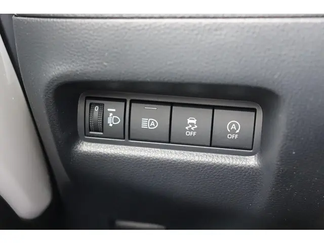 Toyota Aygo X 1.0 VVT-i MT Play, Armsteun 2025 Benzine 24