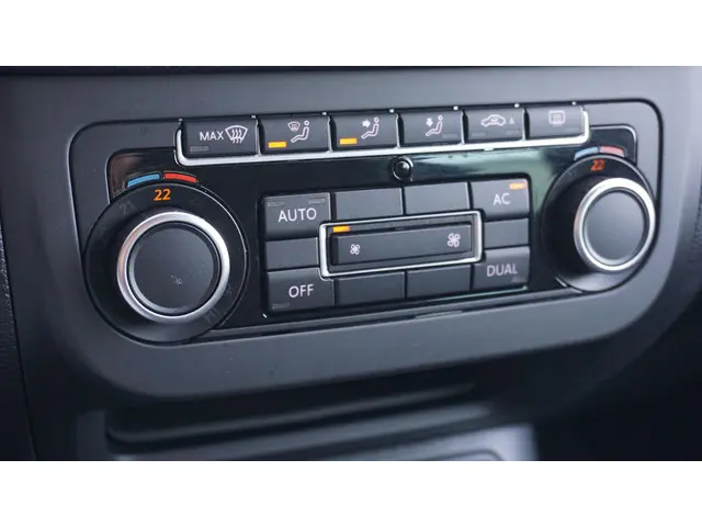 Volkswagen Tiguan 1.4 TSI 122pk Sport&Style 2012 Benzine 29