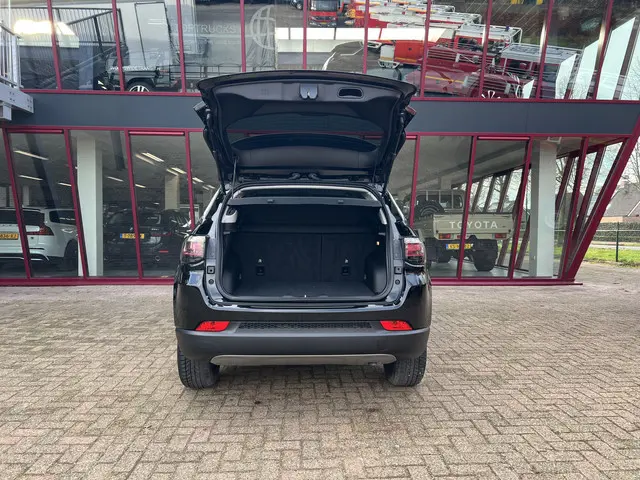 Jeep Compass 1.5T e-Hybrid Limited 2023 Hybride Benzine 34