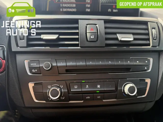 BMW 1 Serie 114i 180pk Executive Upgrade 2013 Benzine 17