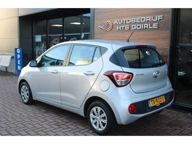 Hyundai i10 3