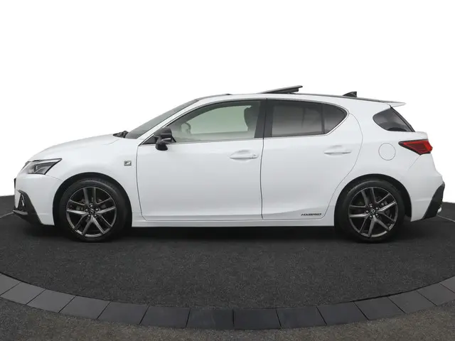 Lexus CT 200h F Sport Line 2017 Hybride Benzine 3