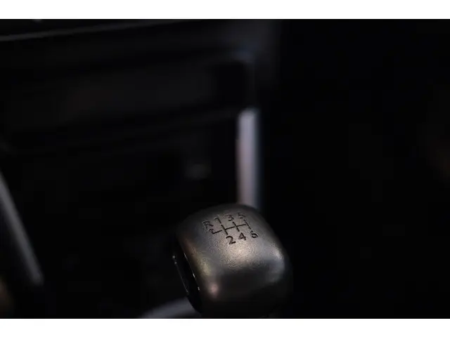 Citroën C3 Aircross PT 110 Shine 2019 Benzine 24