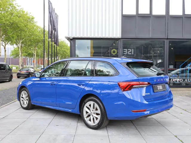 Škoda Octavia Combi iV 1.4 TSI PHEV 2022 Hybride Benzine 3