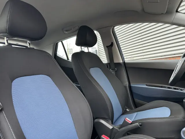 Hyundai i10 1.0i Go! 2015 Benzine 4