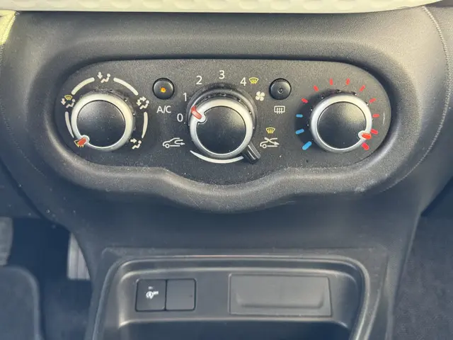 Renault Twingo 1.0 SCe Collection 2019 Benzine 28