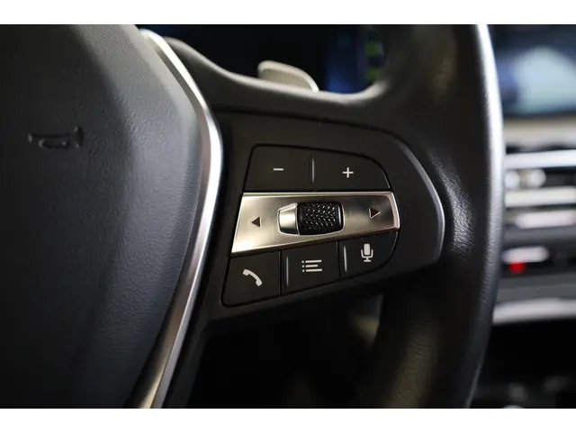 BMW 3 Serie Touring 320e 2023 Hybride Benzine 24