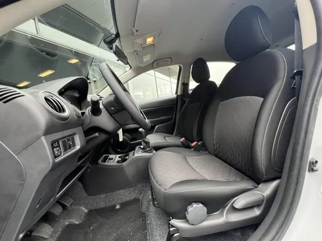 Mitsubishi Space Star 1.2 Dynamic 2024 Benzine 6