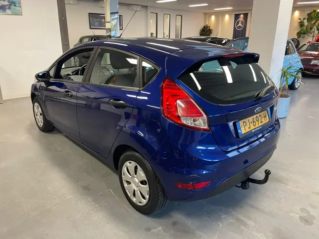 Ford Fiesta 1.25 2015 Benzine 4