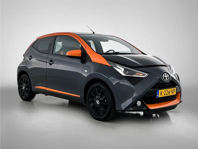 Toyota Aygo 1.0 VVT-i x-JBL 2021 Benzine 12