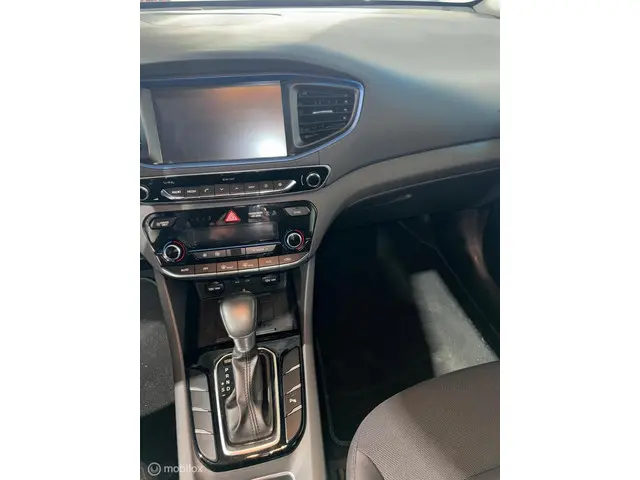 Hyundai IONIQ 1.6 GDi Comfort 2018 Hybride Benzine 8