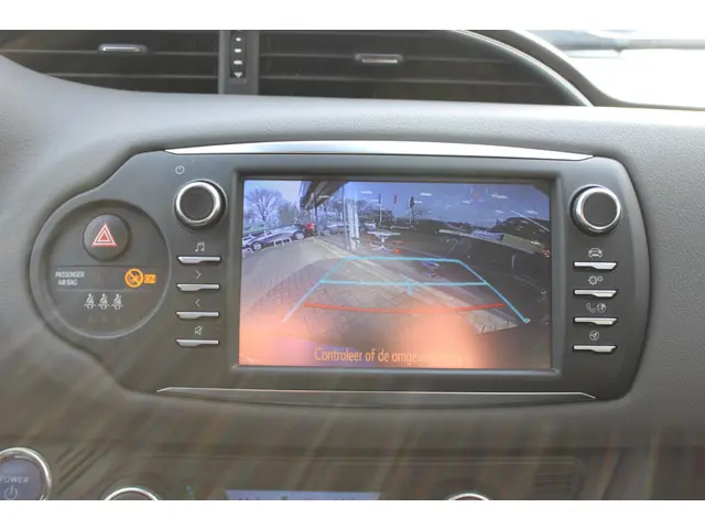 Toyota Yaris 1.5 Hybrid Dynamic 2019 Hybride Benzine 22