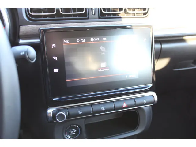 Citroën C3 1.2 PT SHINE 2022 Benzine 22