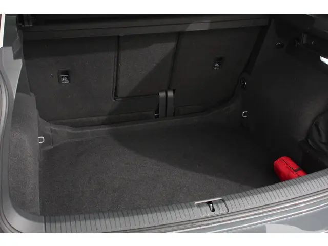 Volkswagen Tiguan 1.5 TSI DSG Active 2022 Benzine 27