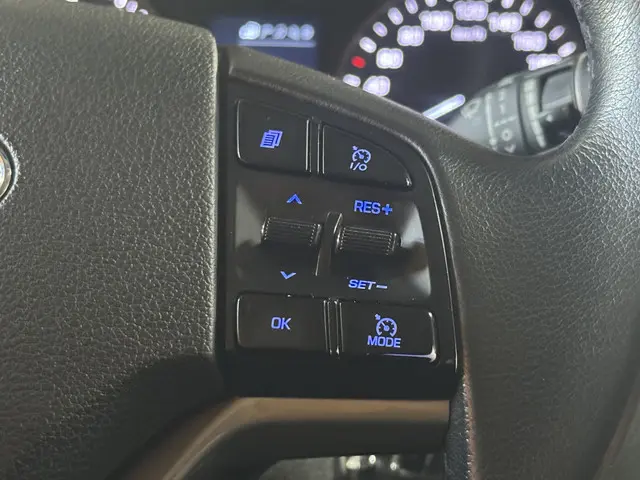 Hyundai Tucson 1.6 GDi Anniversary Edition 2018 Benzine 28